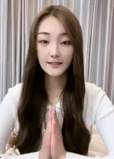 文安吃瓜视频女主是谁,她是谁？