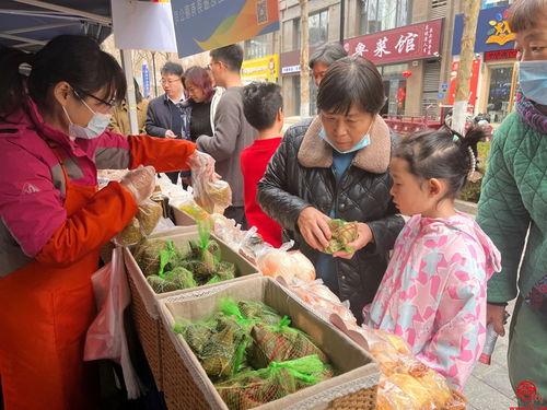魏桥轻量化食堂吃瓜视频,揭秘食堂美食背后的故事