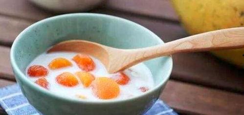 手捣吃瓜饮品怎么做视频,夏日清凉饮品轻松get！